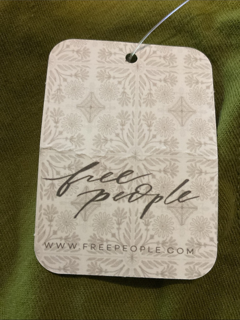 🌱NWT We The Free free people Olive Green Cropped Crewneck Tee - Picture 5 of 7